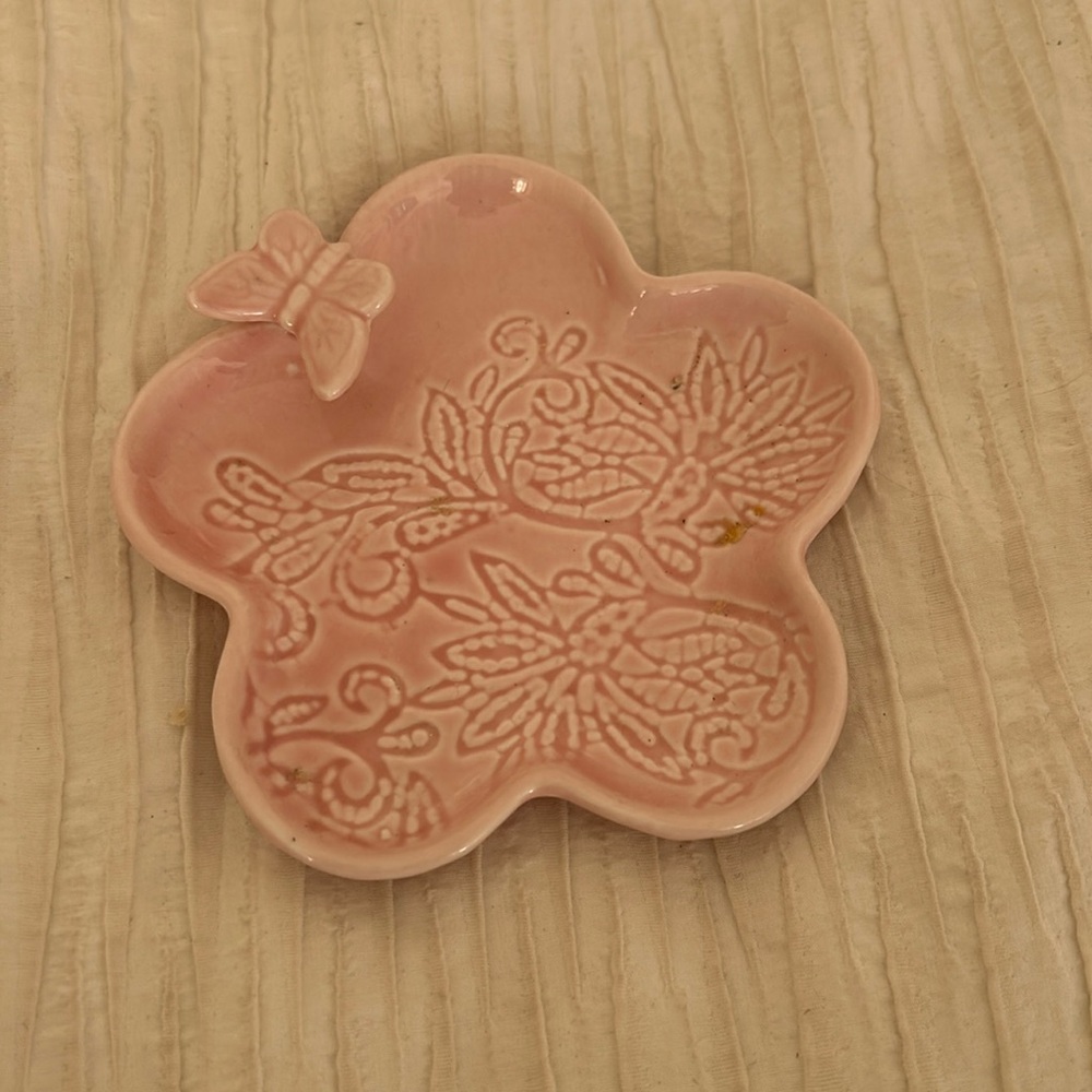 SMALL FLORAL WITH BUTTERFLY JEWELRY OR TRINKET DISH